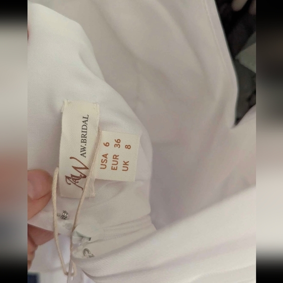 AW Bridal Elegant White Sleeveless Maxi Dress Size 6 - Picture 5 of 6